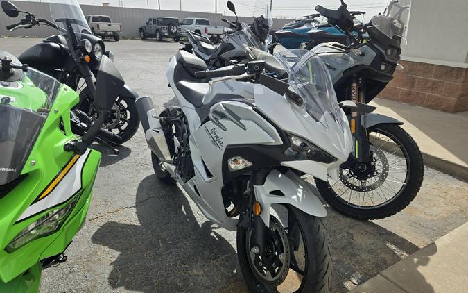2024 KAWASAKI NINJA 500 ABS