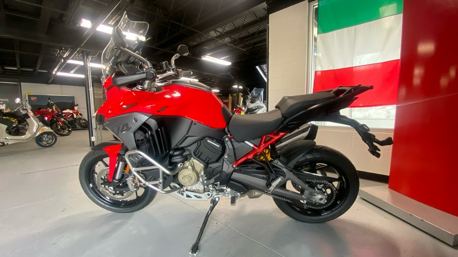2025 Ducati Multistrada V4 [Featured Build]