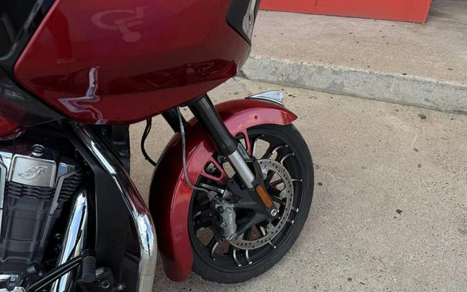 2024 Indian Motorcycle® Challenger® Limited with PowerBand Audio Package Sunset Red Metallic