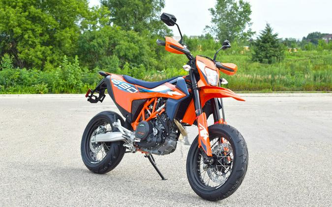 2024 KTM SMC 690 R