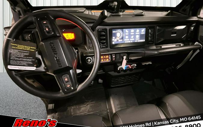 2026 Can-Am Defender Limited HD11