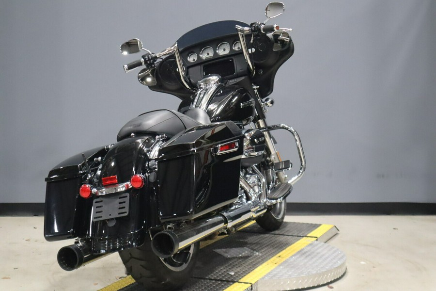 2022 Harley-Davidson Street Glide