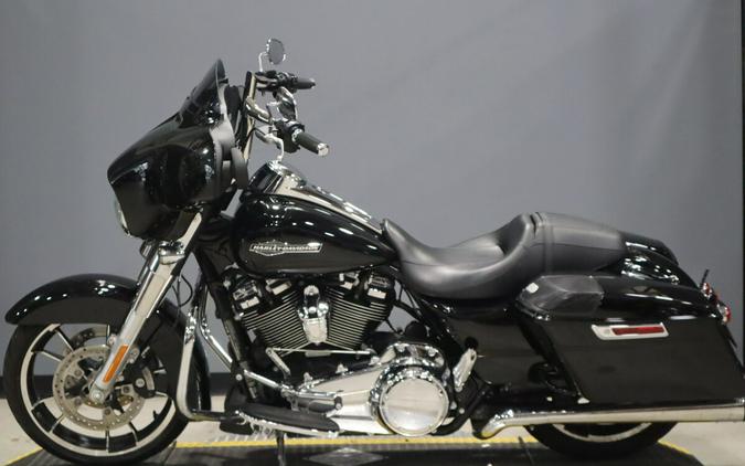 2022 Harley-Davidson Street Glide