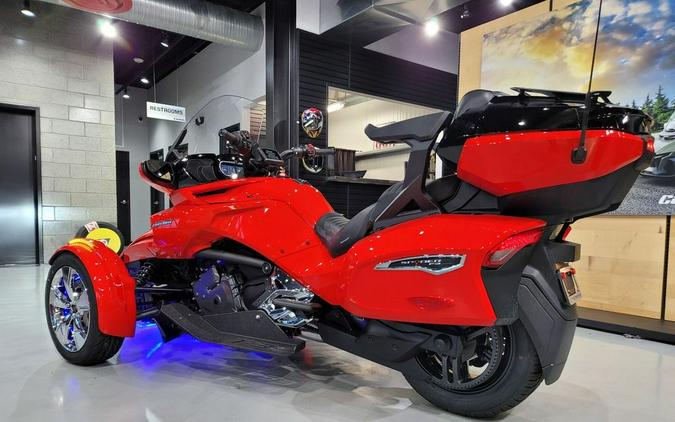 2022 Can-Am® Spyder F3 Limited Chrome - Plasma Red