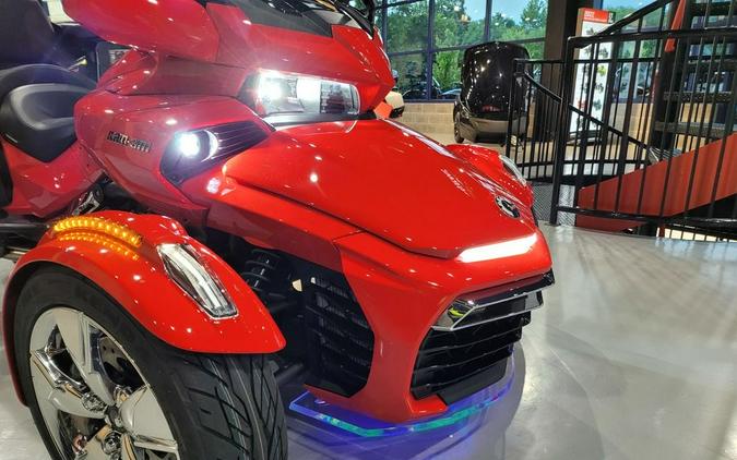 2022 Can-Am® Spyder F3 Limited Chrome - Plasma Red