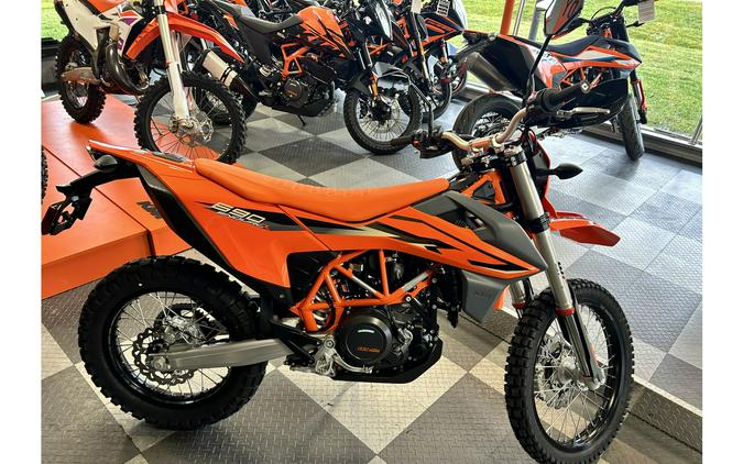 2024 KTM 690 Enduro R