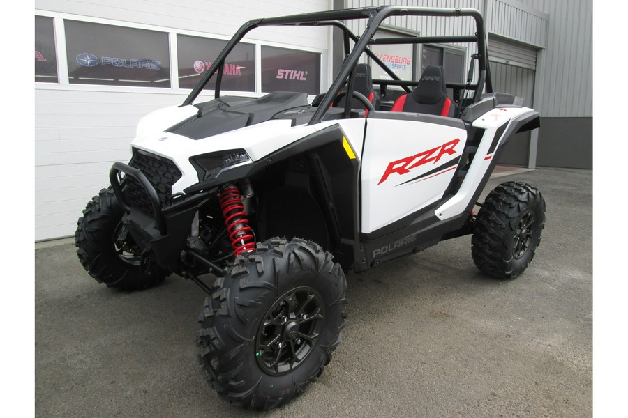 2024 Polaris Industries RZR XP 1000 Sport White Lightning