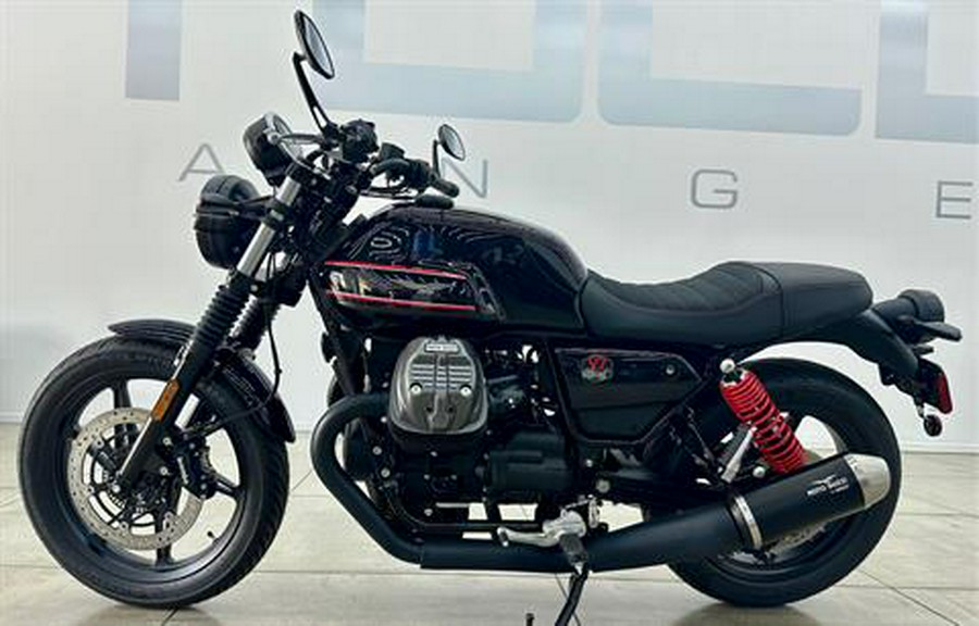 2023 Moto Guzzi V7 Special Edition