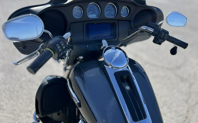2021 Harley-Davidson Trike FLHTCUTG - Tri Glide Ultra