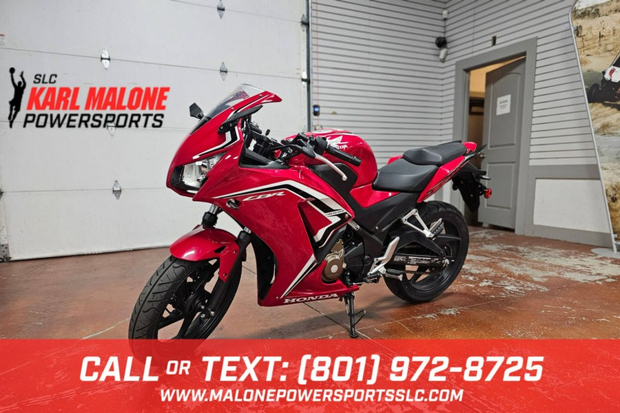 2022 Honda® CBR300R