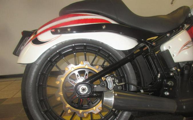 2021 Harley-Davidson® FLSL - Softail Slim®