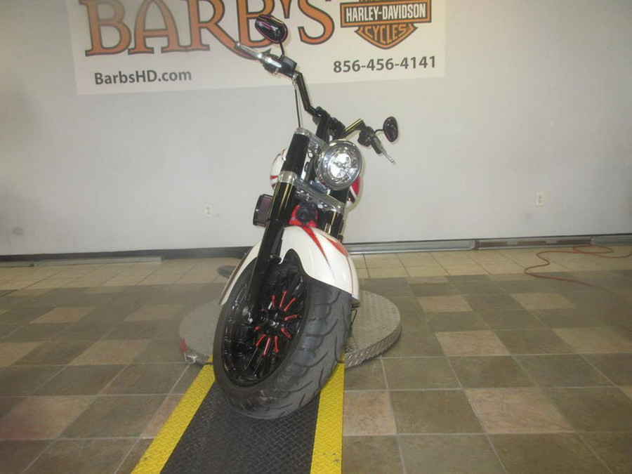 2021 Harley-Davidson® FLSL - Softail Slim®