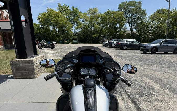 FLTRT 2024 Road Glide 3