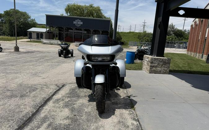 FLTRT 2024 Road Glide 3
