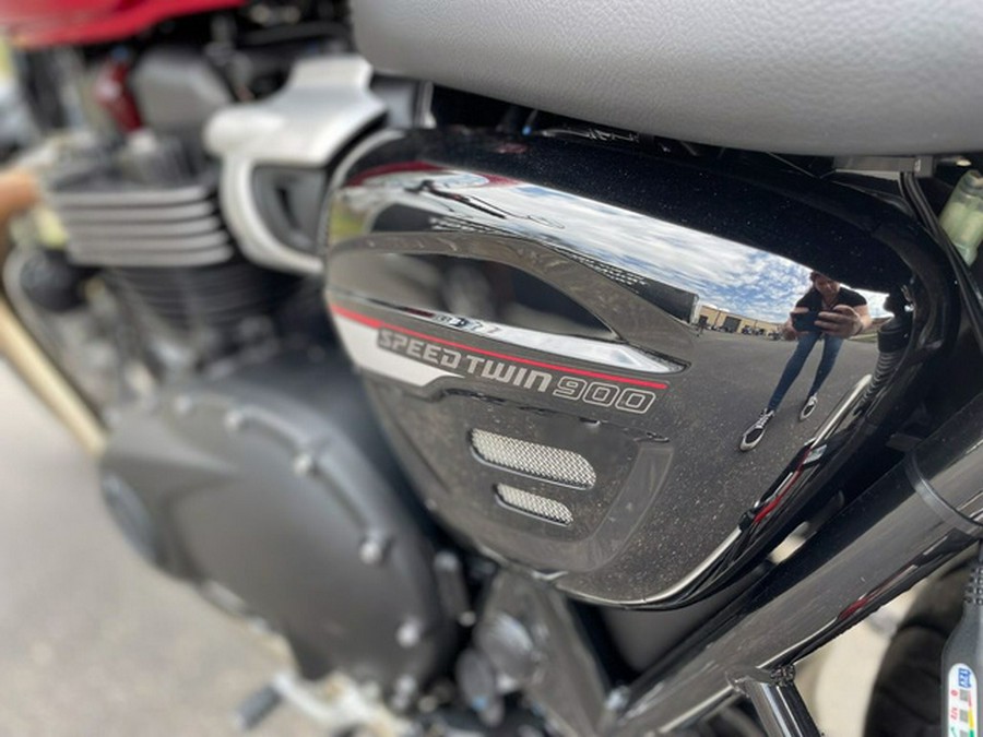 2023 Triumph Speed Twin 900 Chrome Edition Red Hopper