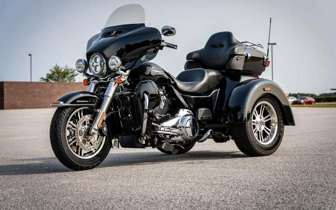 2019 Harley-Davidson® FLHTCUTG - Tri Glide® Ultra