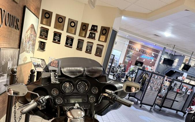 2011 H-D FLHTK Electra Glide Ultra Limited 103ci