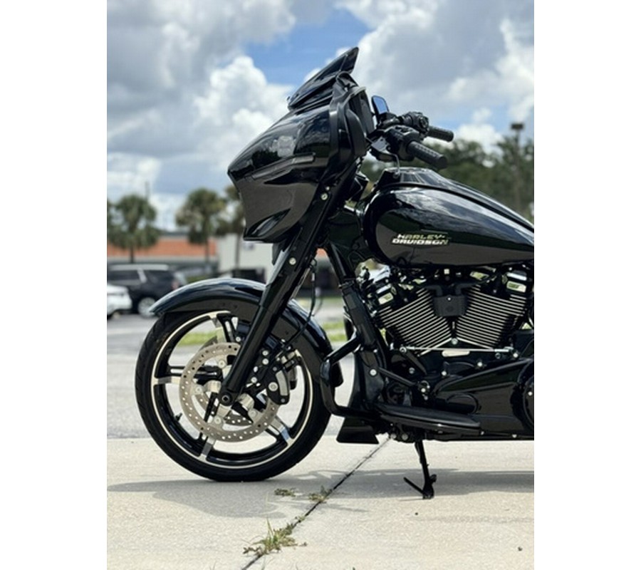 2025 Harley-Davidson FLHX - Street Glide