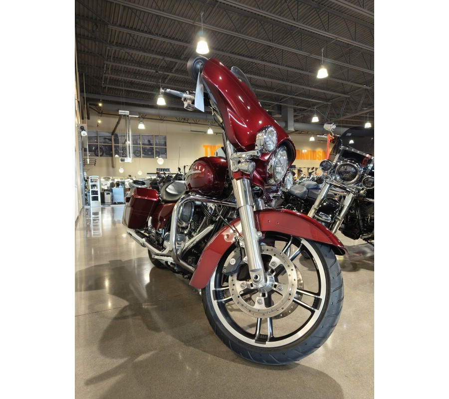 2014 Harley-Davidson® Street Glide® Special Mysterious Red Sunglo