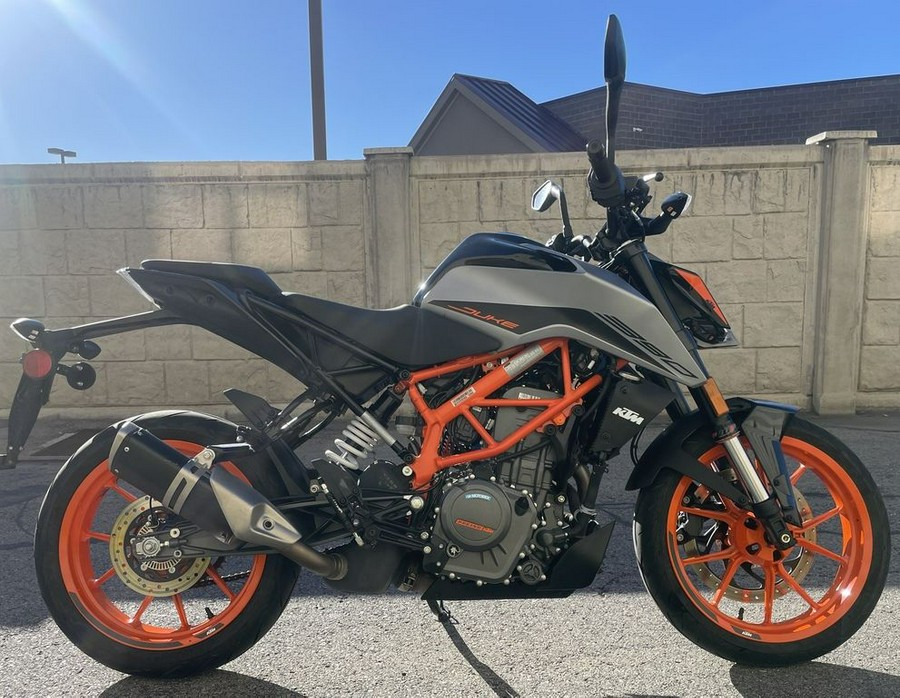 2022 KTM 390 Duke