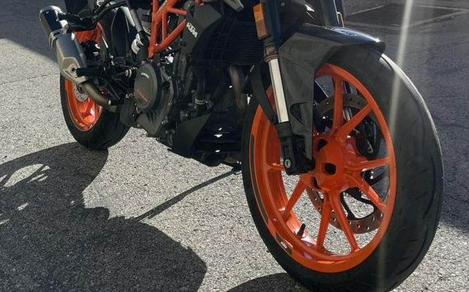 2022 KTM 390 Duke