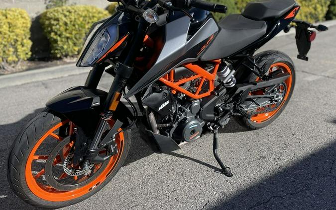 2022 KTM 390 Duke