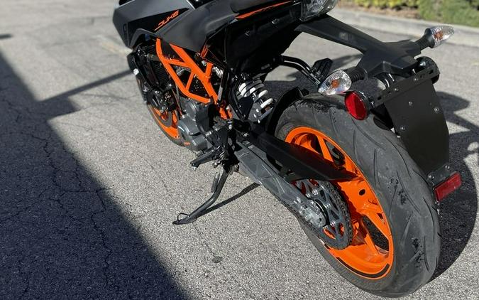 2022 KTM 390 Duke