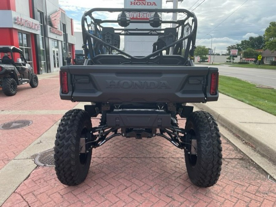 2023 Honda Pioneer 1000-6 Crew Deluxe