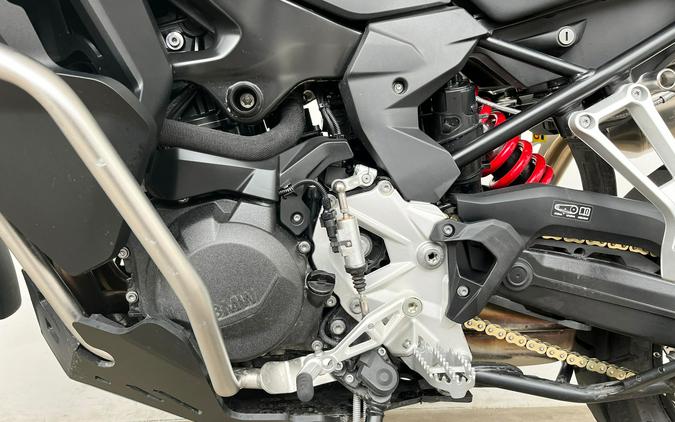 2024 BMW F900GS ADVENTURE