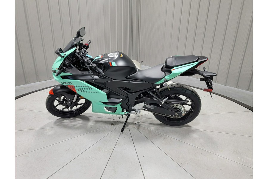 2026 Yamaha YZF-R3 ABS