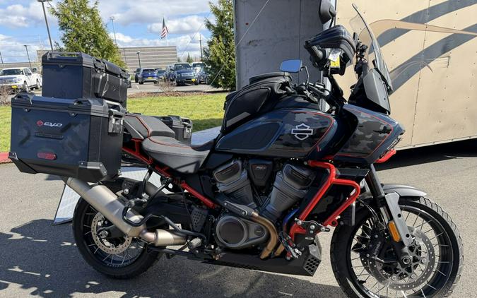 Harley-Davidson® CVO™ Pan America® Carbon Blue