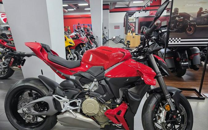 2026 Ducati Streetfighter V4