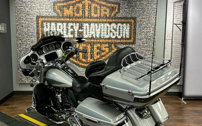 2017 Harley-Davidson CVO™ Limited