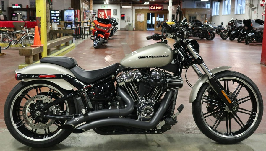 2018 Harley-Davidson Breakout® 107