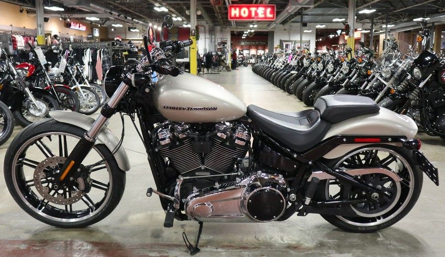 2018 Harley-Davidson Breakout® 107