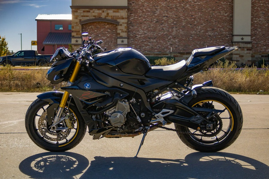 2021 BMW S 1000 R Black Storm Metallic