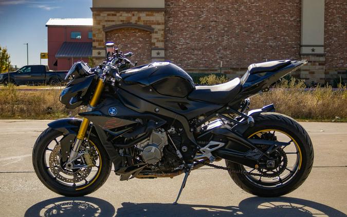 2021 BMW S 1000 R Black Storm Metallic