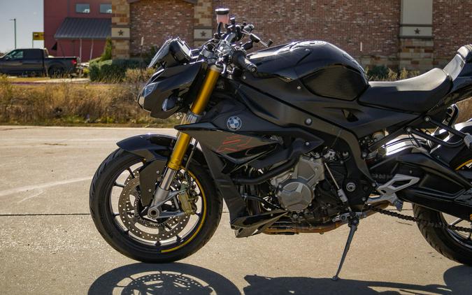 2021 BMW S 1000 R Black Storm Metallic