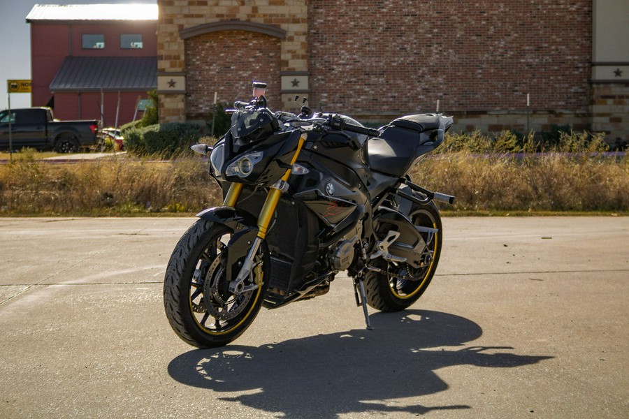 2021 BMW S 1000 R Black Storm Metallic