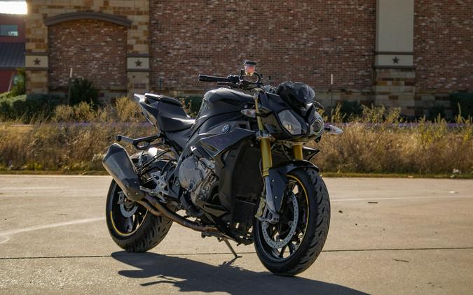 2021 BMW S 1000 R Black Storm Metallic