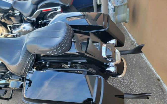 2018 Harley-Davidson FLHC Heritage Classic 107