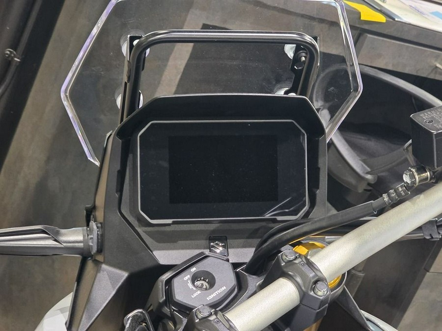 2026 Suzuki V-Strom 800DE