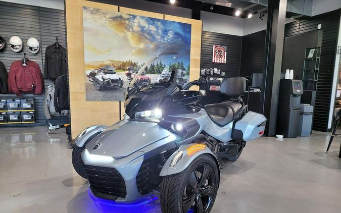 2022 Can-Am® Spyder F3-T - Glacial Blue Metallic