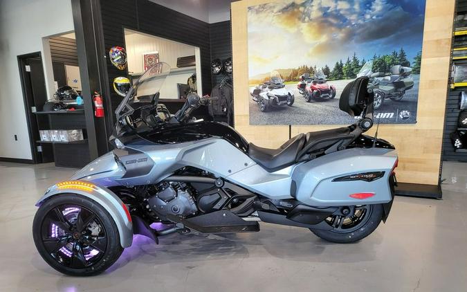 2022 Can-Am® Spyder F3-T - Glacial Blue Metallic