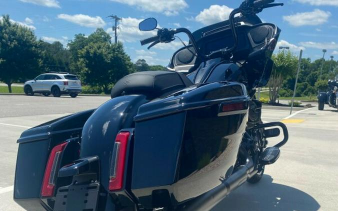 2024 Harley-Davidson Road Glide® Vivid Black