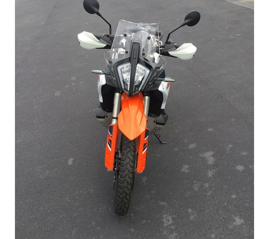 2023 KTM 890 Adventure