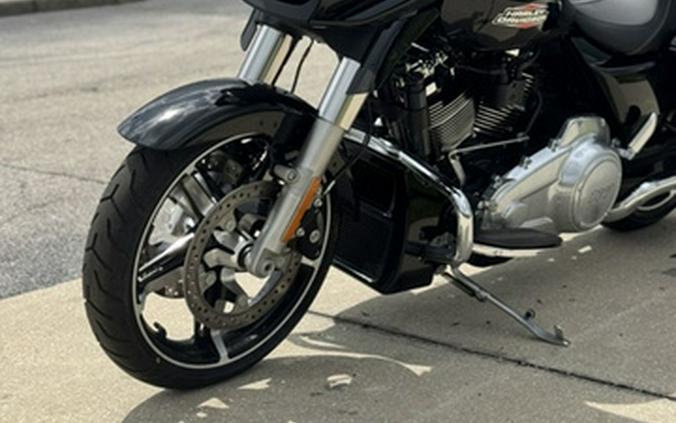 2025 Harley-Davidson FLHX - Street Glide