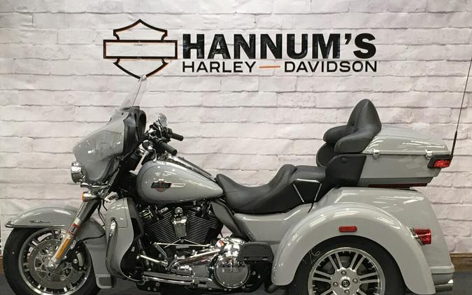 2024 Harley-Davidson Tri Glide Ultra Billiard Gray FLHTCUTG