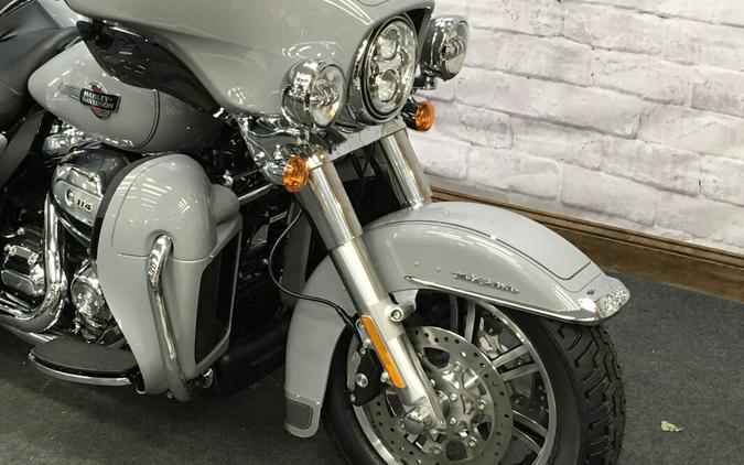 2024 Harley-Davidson Tri Glide Ultra Billiard Gray FLHTCUTG