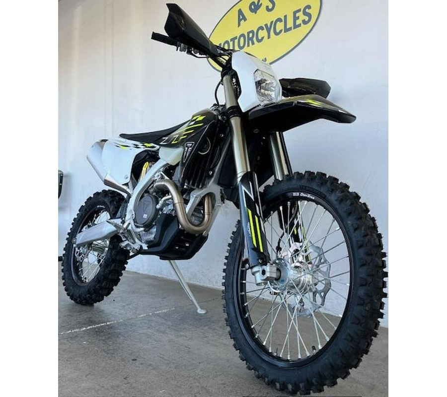 2026 Triumph TF450-E